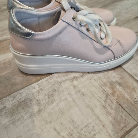 Bonavi Pink/Silver Lace-Up Shoes, Womans Size 36 - Picture 4 of 7